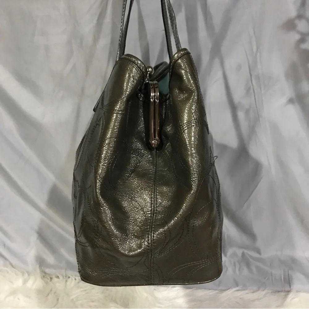 Coach Gray Patent Leather Kisslock Satchel Bag F15658